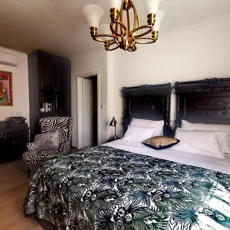 L&l Royal Penzion 4*