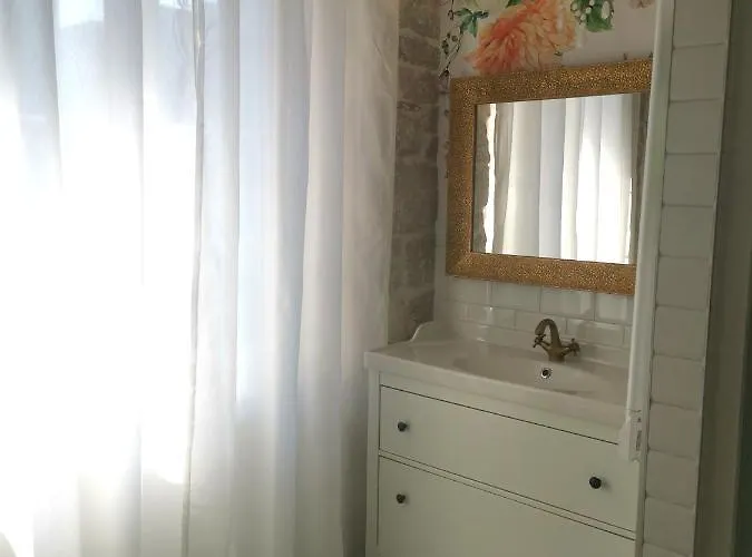 L&l Royal Guest house 4*