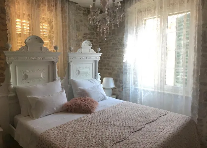 L&l Royal Guest house 4*