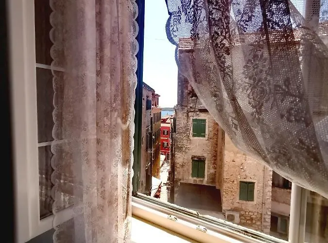 L&l Royal Guest house Sibenik