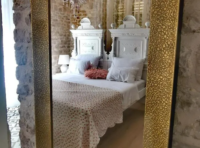 L&l Royal Guest house 4*